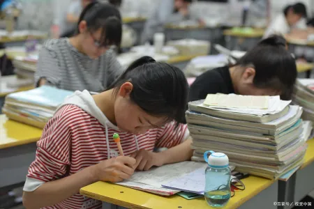 “六步成文法”运用示范——以2023高考全国乙卷作文题为例